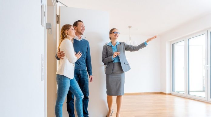 Почему россияне начали обращаться в компанию Шымкент Этажи