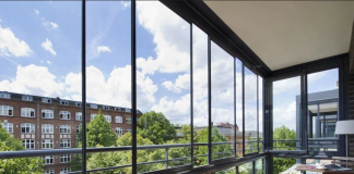 Остекление лоджий и балконов: как оно делается