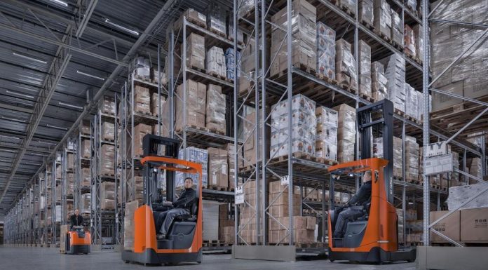 Складская техника в компании «Адванта-М Ростов»