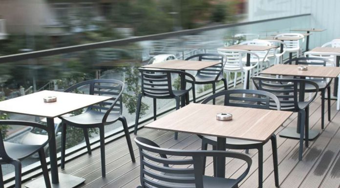 Уличные стулья для кафе и общественных пространств: что пользуется спросом?