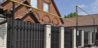 Советы по выбору забора для частного дома