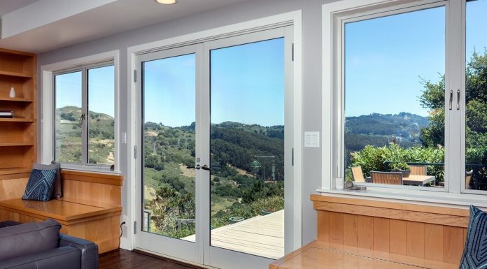 Чем удобны окна из ПВХ, и какие бренды их производят