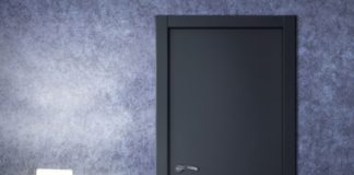 Особенности влагостойких композитных межкомнатных дверей