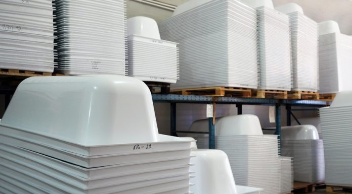 Как восстановить ванну: для чего используется акриловый вкладыш