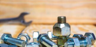 Применение крепежных изделий в сантехнике для надежного монтажа и ремонта: подробности