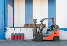 Вилочные погрузчики: мощные инструменты для погрузочно-разгрузочных работ