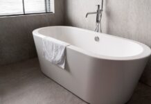 Акриловая ванна: что это такое, зачем нужно