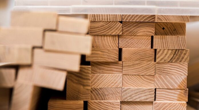 Покупка пиломатериалов: 5 секретов, которые сэкономят вам деньги и нервы