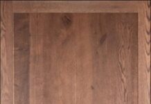 Двери из массива дуба: особенности выбора и плюсы натуральной древесины