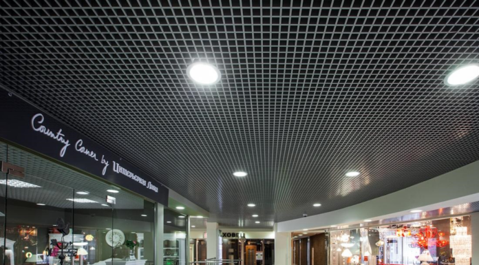 Решетчатые подвесные потолки: функциональная геометрия в современном интерьере