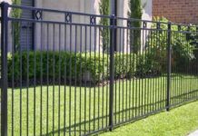 Почему сварные заборы — лучший выбор для вашего участка