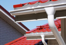 Водосточные системы для частного дома: виды и особенности монтажа